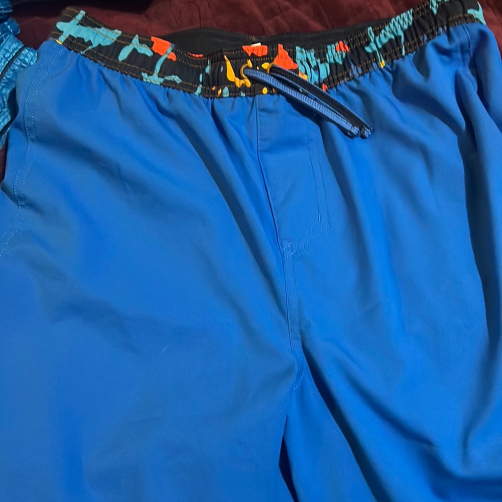 Boys REI shorts Sz 18